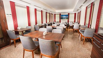 Golden Siyav Hotel