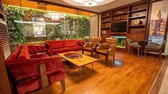 Golden Siyav Hotel