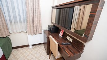Golden Siyav Hotel