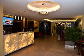 Golden Siyav Hotel