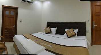 Jeanne Hotel