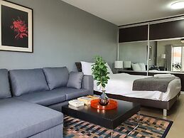 Sathorn Terrace Apartment