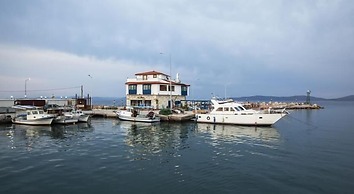 Uzum Iskelesi Butik Otel