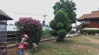 Tanyaporn House