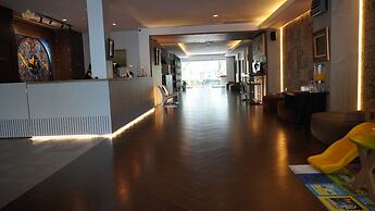 Opi Indah Hotel