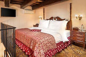 Hotel U Prince Prague by BHG