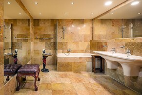 Hotel U Prince Prague by BHG