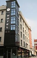 Hotel 44