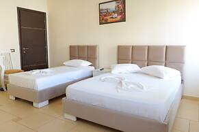 Hotel Rixhi