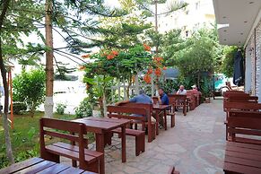 Hotel Rixhi