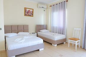 Hotel Rixhi