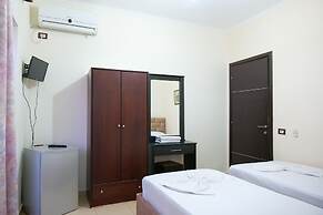 Hotel Rixhi