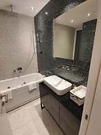 Privilege Suites by Central Park