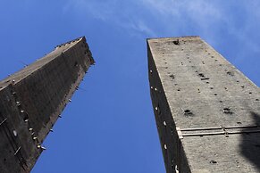 Casa Isolani Piazza Maggiore 1.0