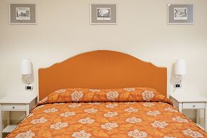 Casa Isolani Piazza Maggiore 1.0
