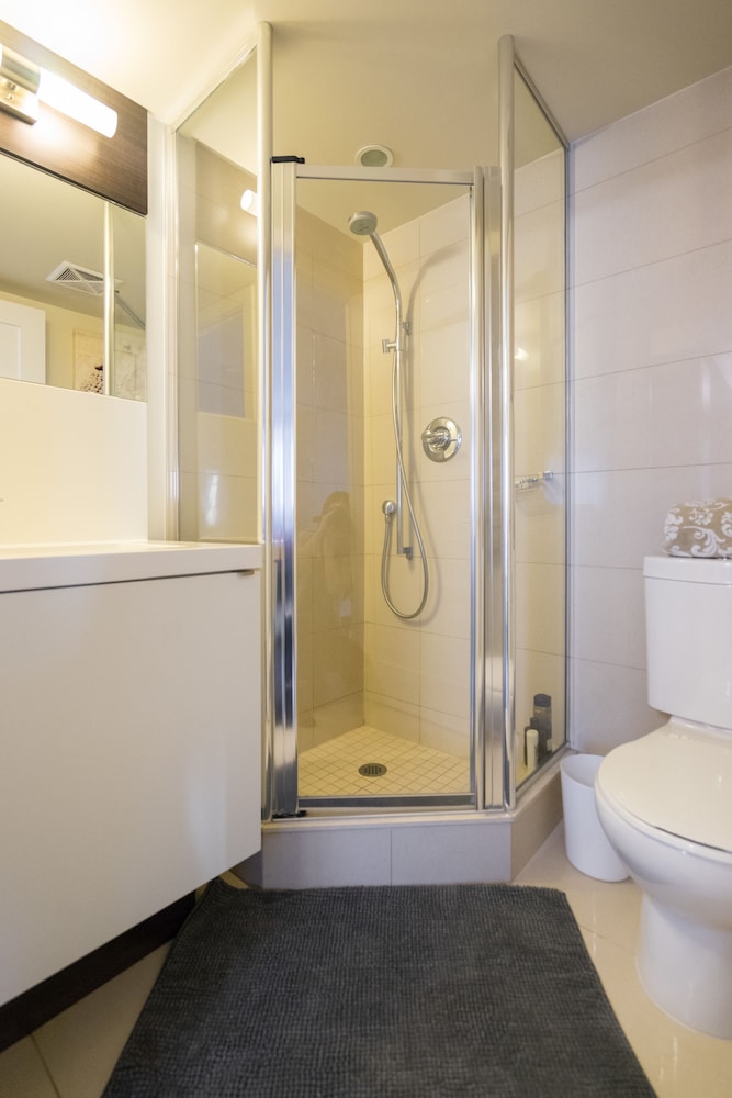 Applewood Suites - Luxury 3 BDRM