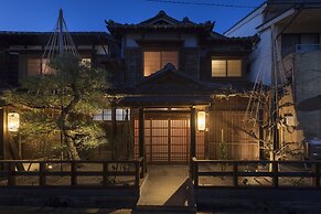 Hikoso-machi Kin no Ma