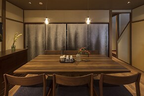 Hikoso-machi Gin no Ma