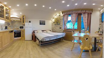 Villa Flora Apartments