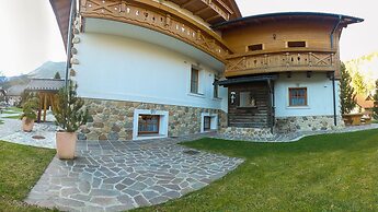Villa Flora Apartments