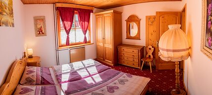 Villa Flora Apartments