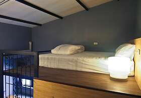 Silom Space Hostel