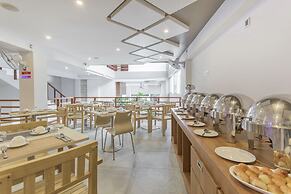 Kuredhi Beach Inn