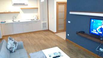 Fly Suites