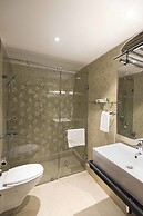 Regenta Inn Larica