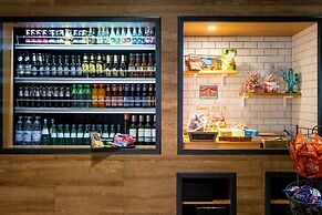 Moxy Frankfurt Airport