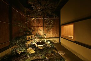 Kuraya Kamigojo-cho