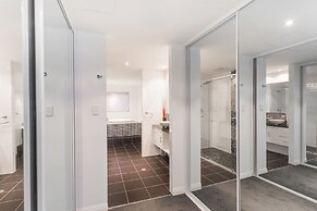 Spinnakers by Rockingham Apartments