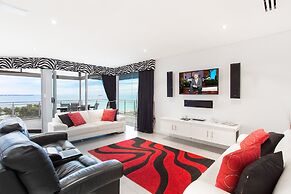 Spinnakers by Rockingham Apartments