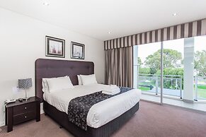 Spinnakers by Rockingham Apartments