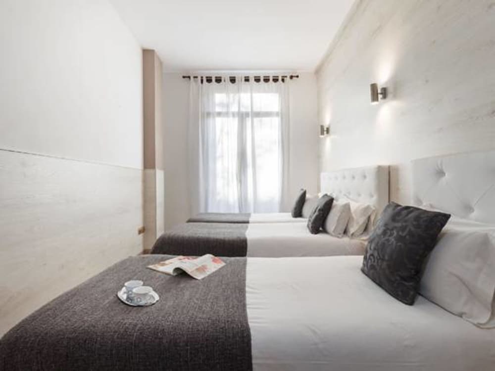 Apartments Ramblas 108