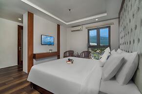 Delicate Hotel
