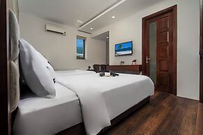 Delicate Hotel
