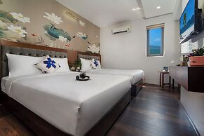 Delicate Hotel