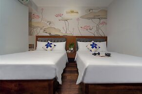 Delicate Hotel