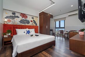 Delicate Hotel