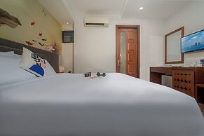 Delicate Hotel