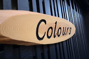 Colours - Hostel