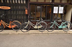 Colours - Hostel