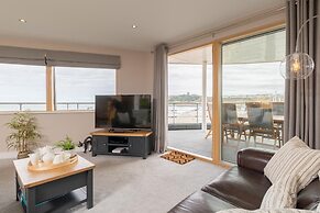 The Sands - Sea Front Apartments