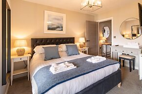The Sands - Sea Front Apartments