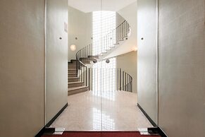 VIP's Residence