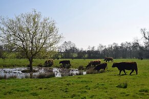 At the Farmhouse Hunters Hall