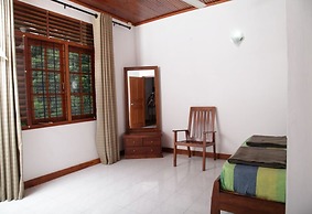 AA Circuit bungalow
