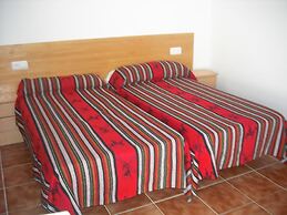 Apartamentos Sierra del Hacho