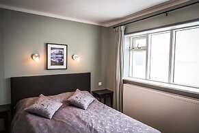 Bakki Hostel and Apartments